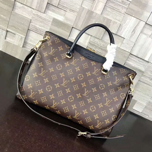 ルイヴィトンコピーバッグ LOUIS VUITTON 2024新作 パラス M42756