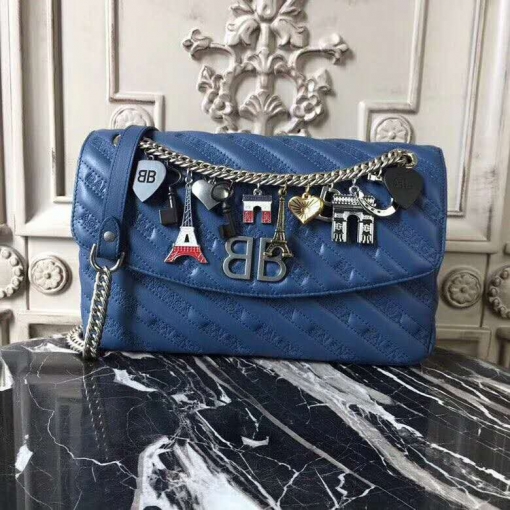 バレンシアガコピー バッグ 2024新作 BALENCIAGA BB ラウンド M CHARMS bl180929p100