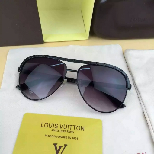 2024春夏新品 ルイヴィトンコピー サングラス 独特な魅力 LOUIS VUITTON 日除け UVカット 眼鏡 lvglass160606-11