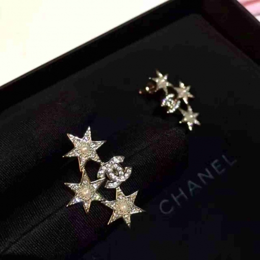 新品 シャネルコピー ピアス CHANEL 秋冬最新作 レディース 超人気 魅力 ピアス chearrings161123-24