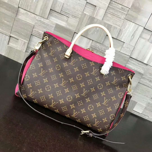 ルイヴィトンコピーバッグ LOUIS VUITTON 2024新作 パラス M42756