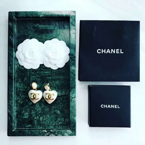 シャネルピアスコピー 2024新作 CHANEL レディース ピアス ched181106p90