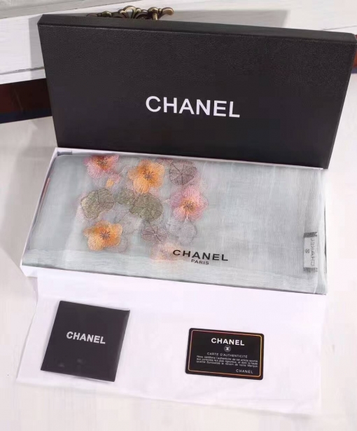 シャネルコピー マフラー CHANEL 2024新品 人気 レディース 刺繍 シルクタッチ ストール chmuffler170324-12