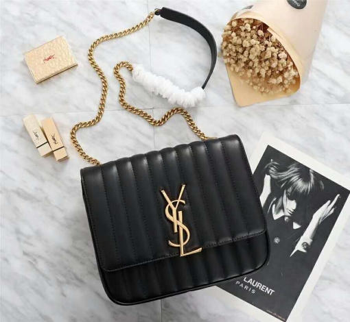 サンローランコピー バッグ 2024新作 Saint Laurent ヴィッキー バッグ 532595