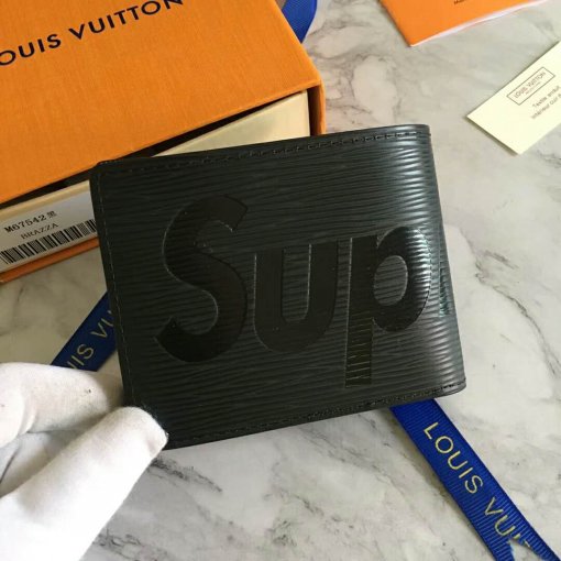 シュプリーム財布コピー LOUIS VUITTON supreme 2024新作 二つ折財布 M60339