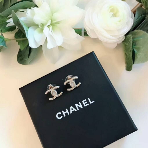 シャネルピアスコピー 2024新作 CHANEL レディース ピアス ched181106p70