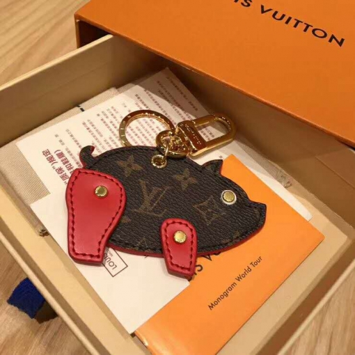 ルイヴィトンキーホルダーコピー 2024新作 LOUIS VUITTON ポルト クレ・フィギュア・ピッグ M64181-1