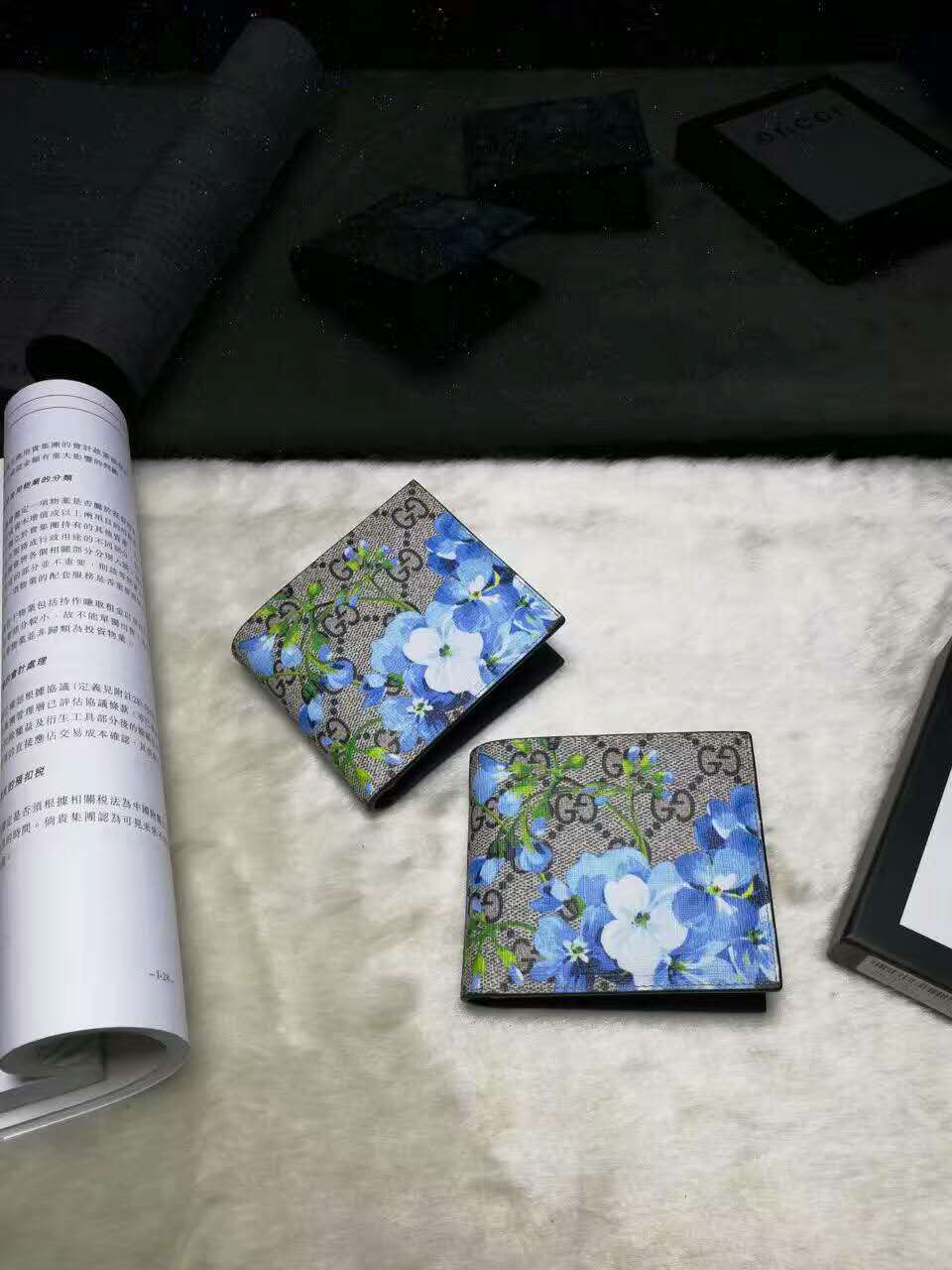 グッチコピー 財布 2025新作GUCCI 二つ折り財布 メンズ GGブルームスプリント 408666-2