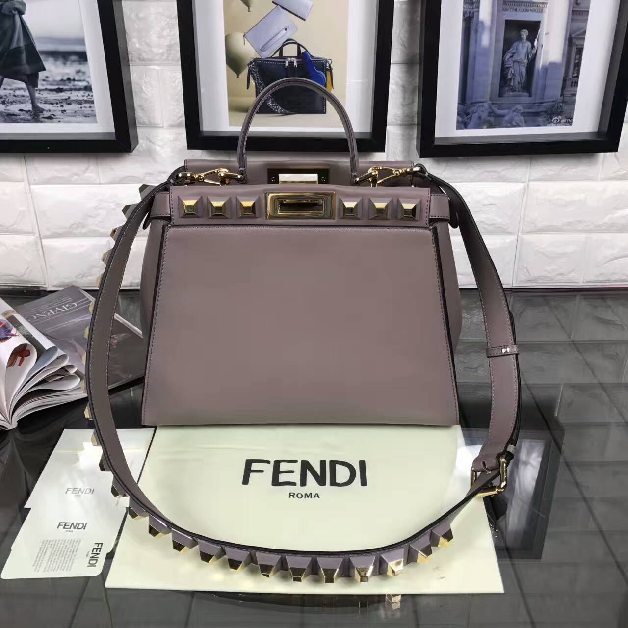 フェンディコピーバッグ 2024最新作 FENDI 大容量 リベット手提げショルダーバッグ fdbag2585-2