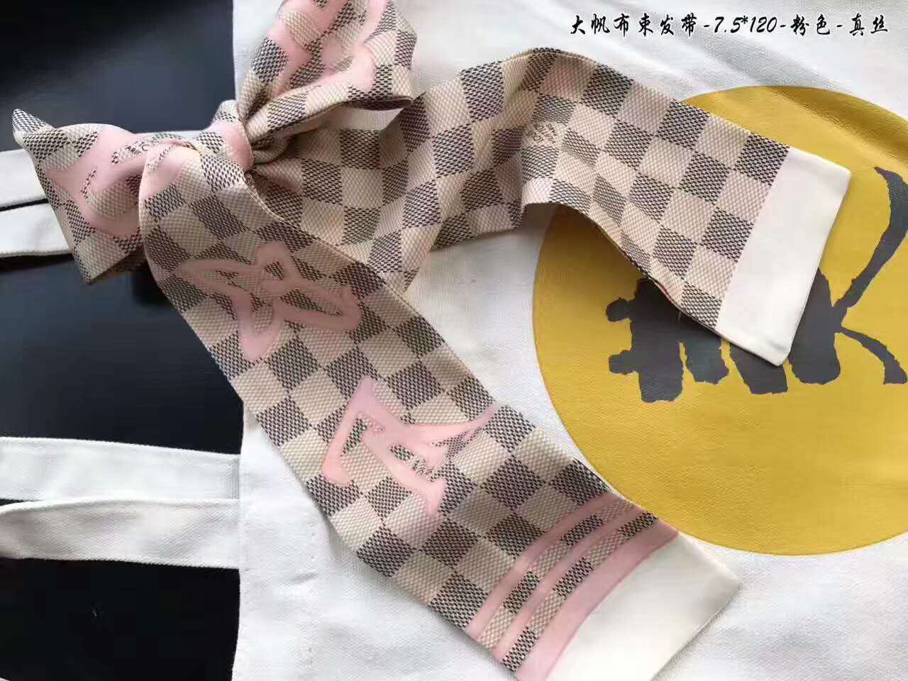 ルイヴィトンコピー スカーフ LOUIS VUITTON 2025新作 レディース マルチファンクション スカーフ lvmuffler175178-1