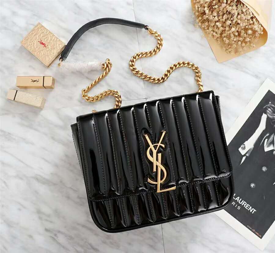 サンローランコピー バッグ 2024新作 Saint Laurent ヴィッキー バッグ 532595