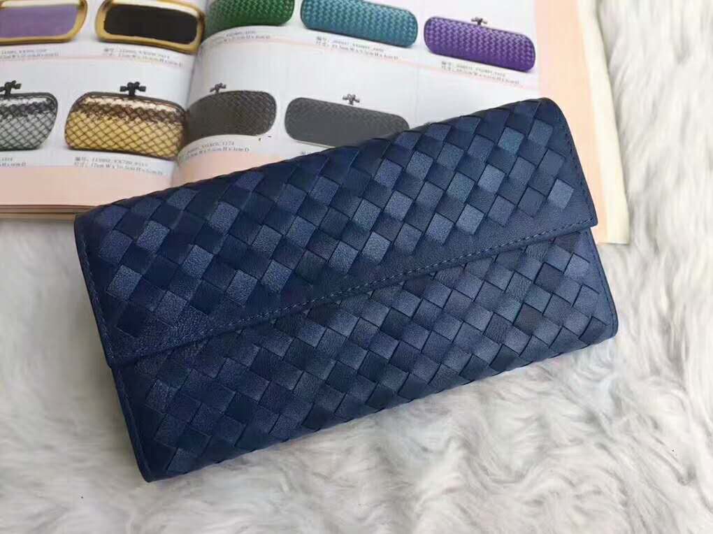 ボッテガヴェネタ財布コピー 2024新作 BOTTEGAVENETA 三つ折長財布 bv150508-1