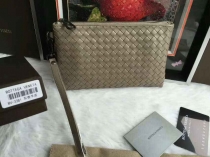 偽物ボッテガヴェネタ バッグ 2025新作 BOTTEGA VENETA スエード 編み込み クラッチバッグ bvb338117-9